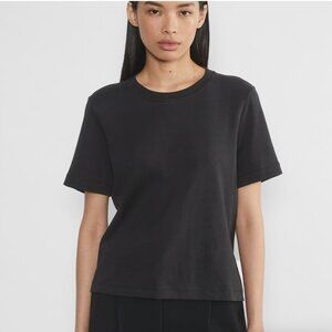 Aritzia Babaton Function T-shirt (Black / Dark Night Navy, size S)